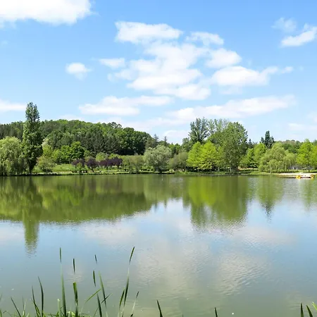 Le Champ Du By Interhome