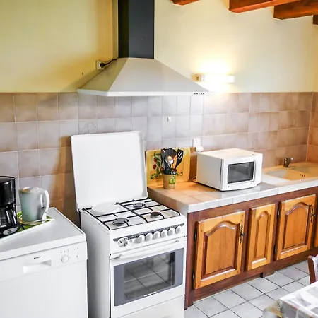 Le Champ Du By Interhome